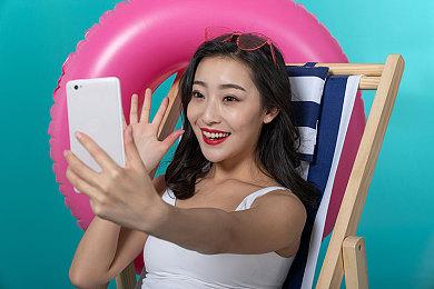 《黑神话》首家线下店实拍图公布：钟馗骑虎超霸气